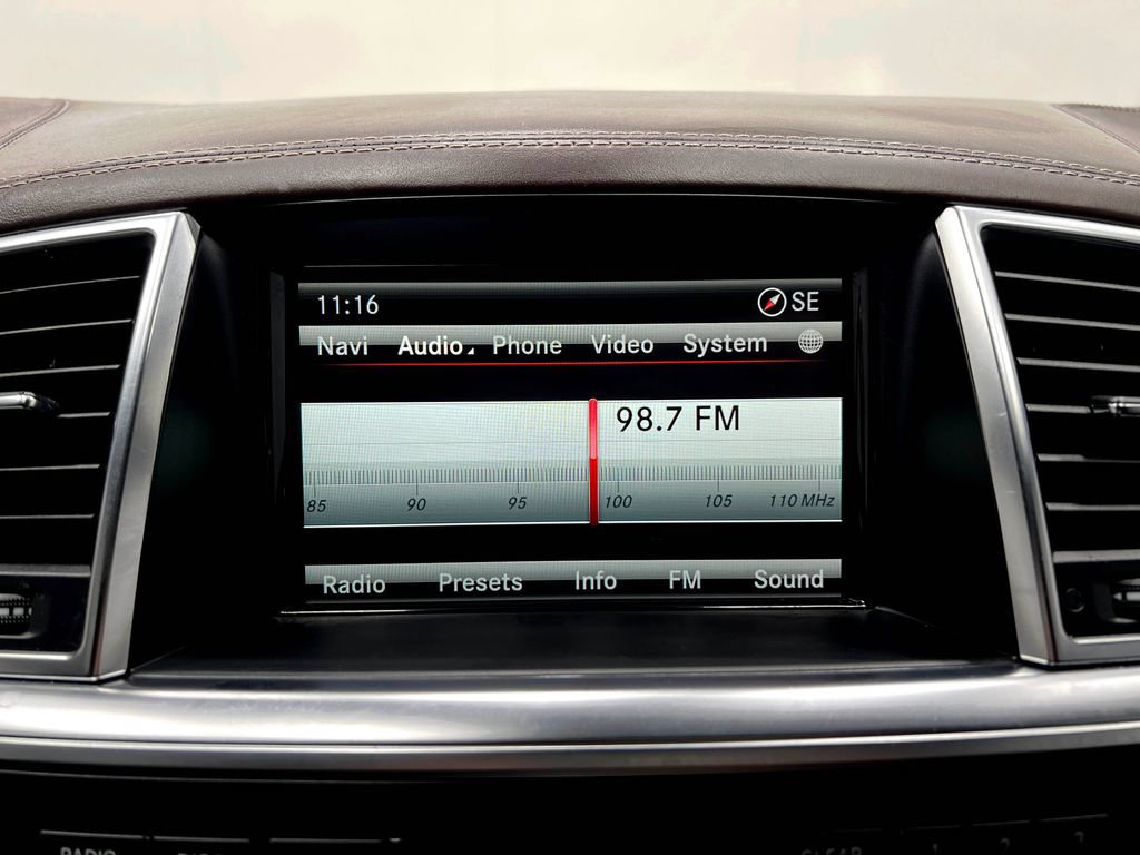 Used 2016 Mercedes-Benz GL 63 AMG 4MATIC image 25