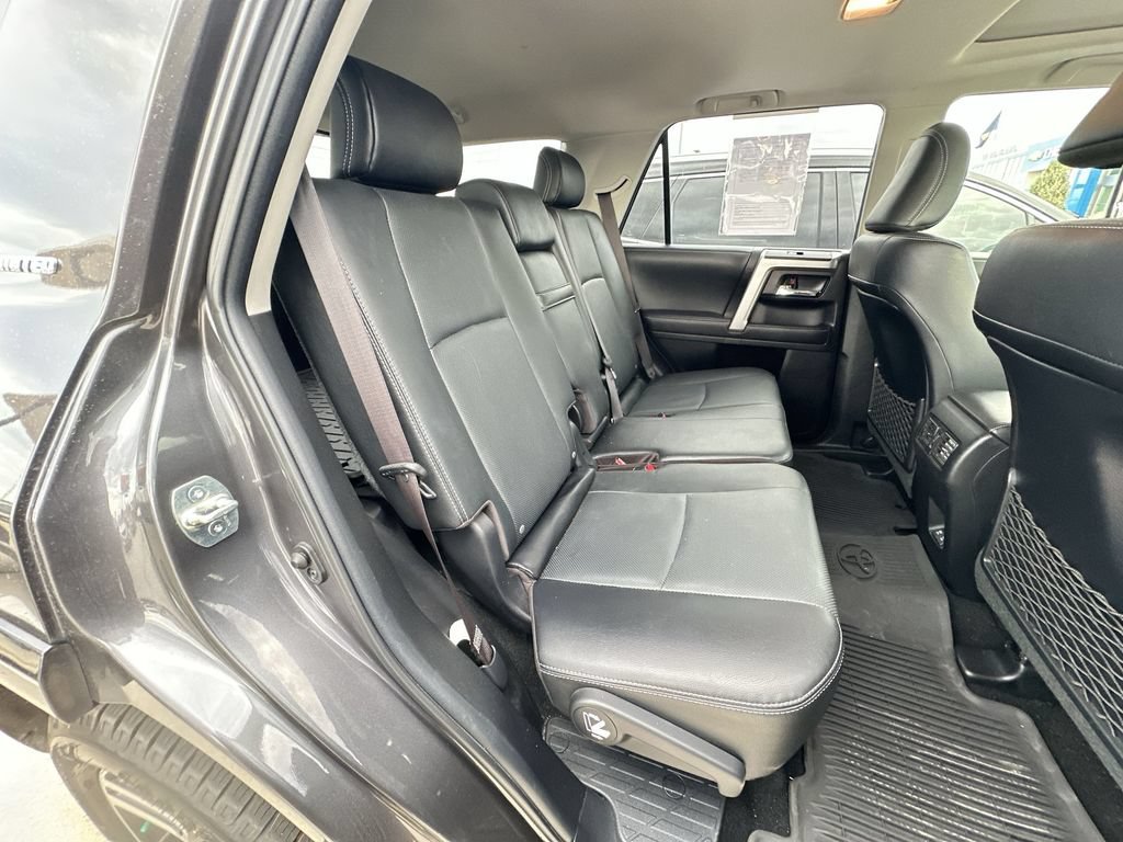 Used 2022 Toyota 4Runner Limited AWD/4WD image 28