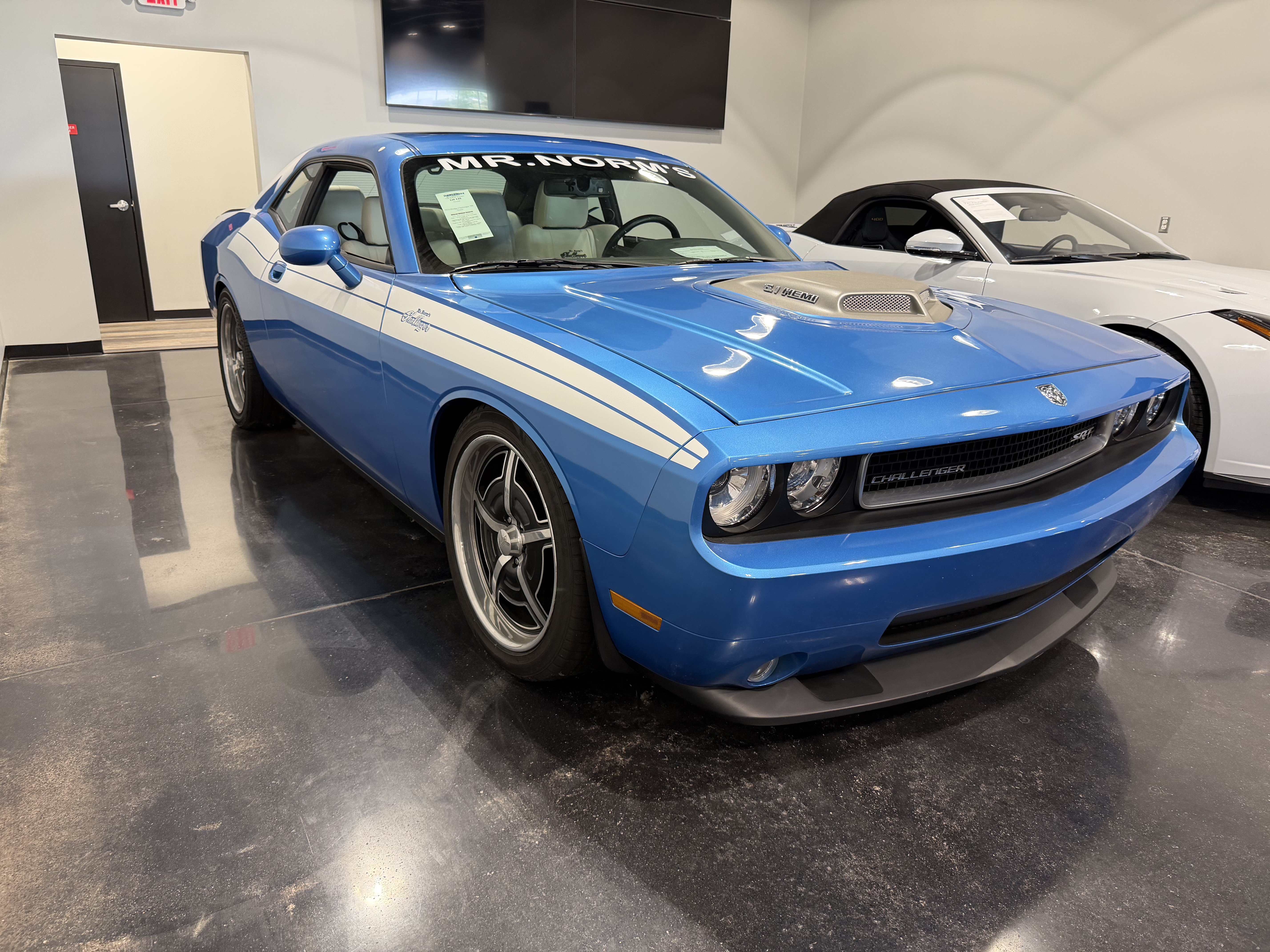 Used 2010 Dodge Challenger SRT8 w/ SRT Option Group II RWD image 2