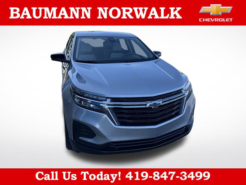 Used 2024 Chevrolet Equinox LS w/ LS Convenience Package FWD image 4