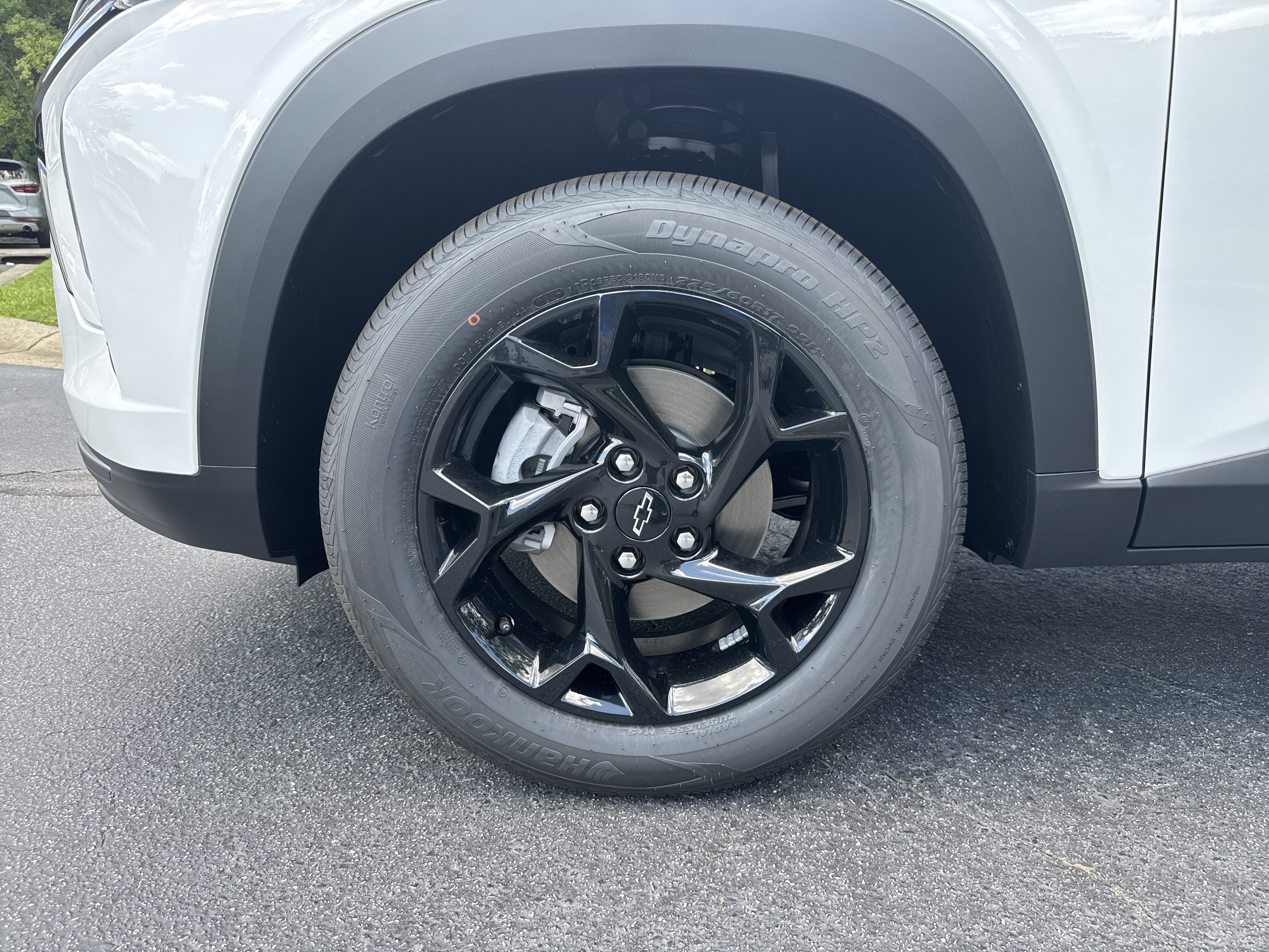 New 2026 Chevrolet Trax LT w/ Driver Confidence Package FWD image 11