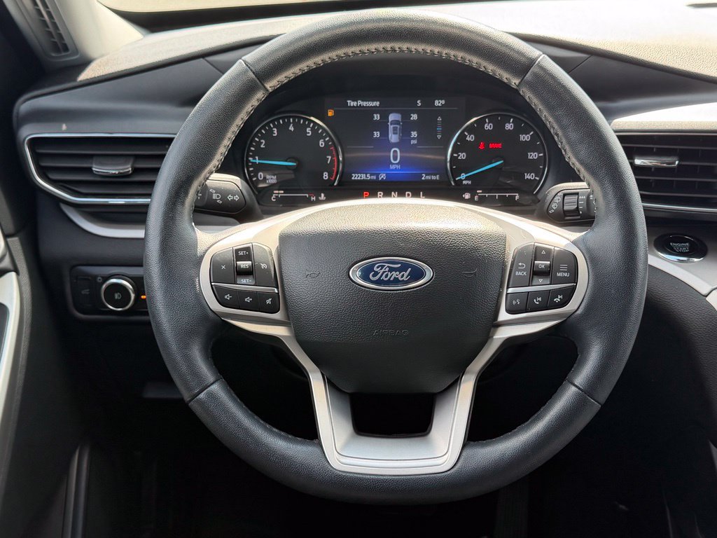 Used 2023 Ford Explorer XLT w/ Equipment Group 202A AWD/4WD image 42