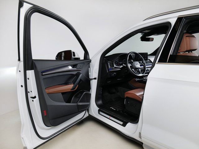 Used 2023 Audi Q5 2.0T Prestige AWD/4WD image 31