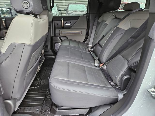 Used 2025 GMC Hummer EV 2X image 18
