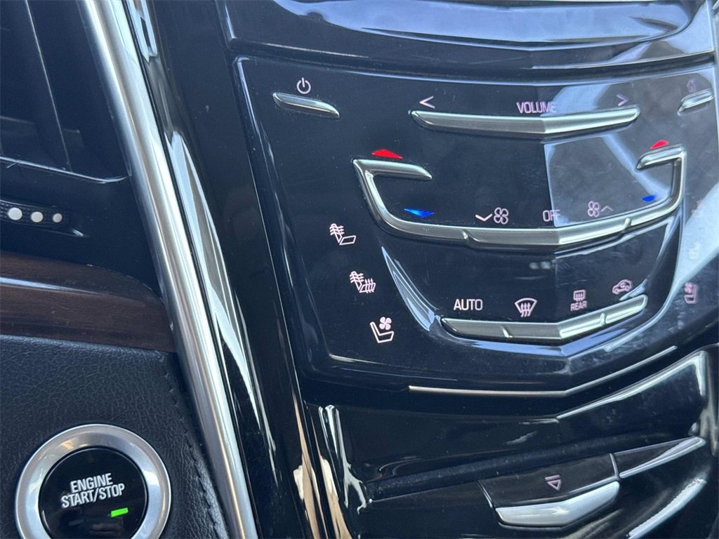 Used 2020 Cadillac Escalade Luxury image 31
