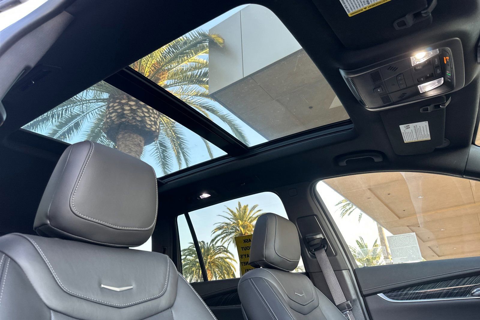 Used 2022 Cadillac XT6 Premium Luxury w/ Technology Package image 19