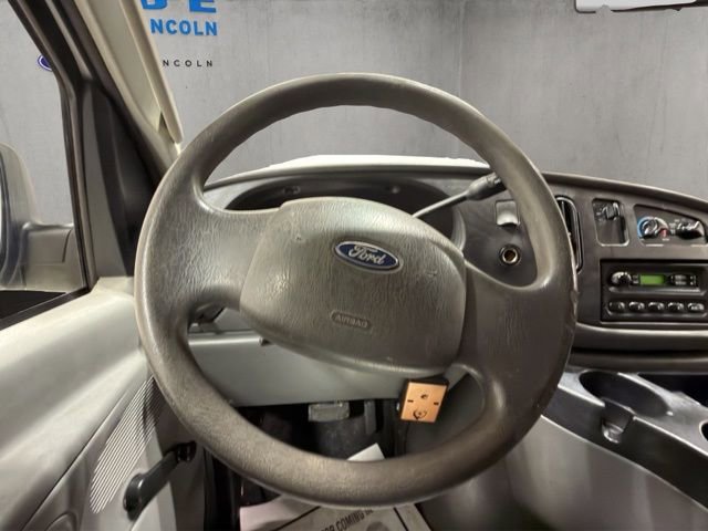 Used 2006 Ford E-250 and Econoline 250 RWD image 13