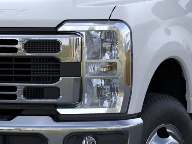 New 2026 Ford F350 XLT AWD/4WD image 18
