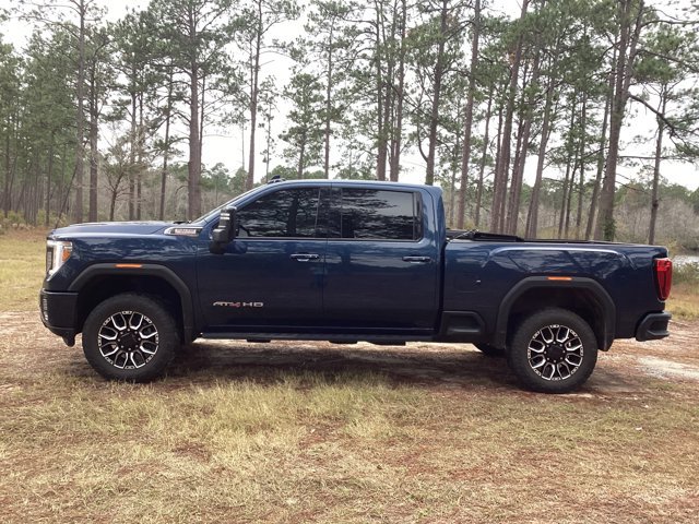 Used 2022 GMC Sierra 2500 AT4 w/ AT4 Premium Plus Package image 2