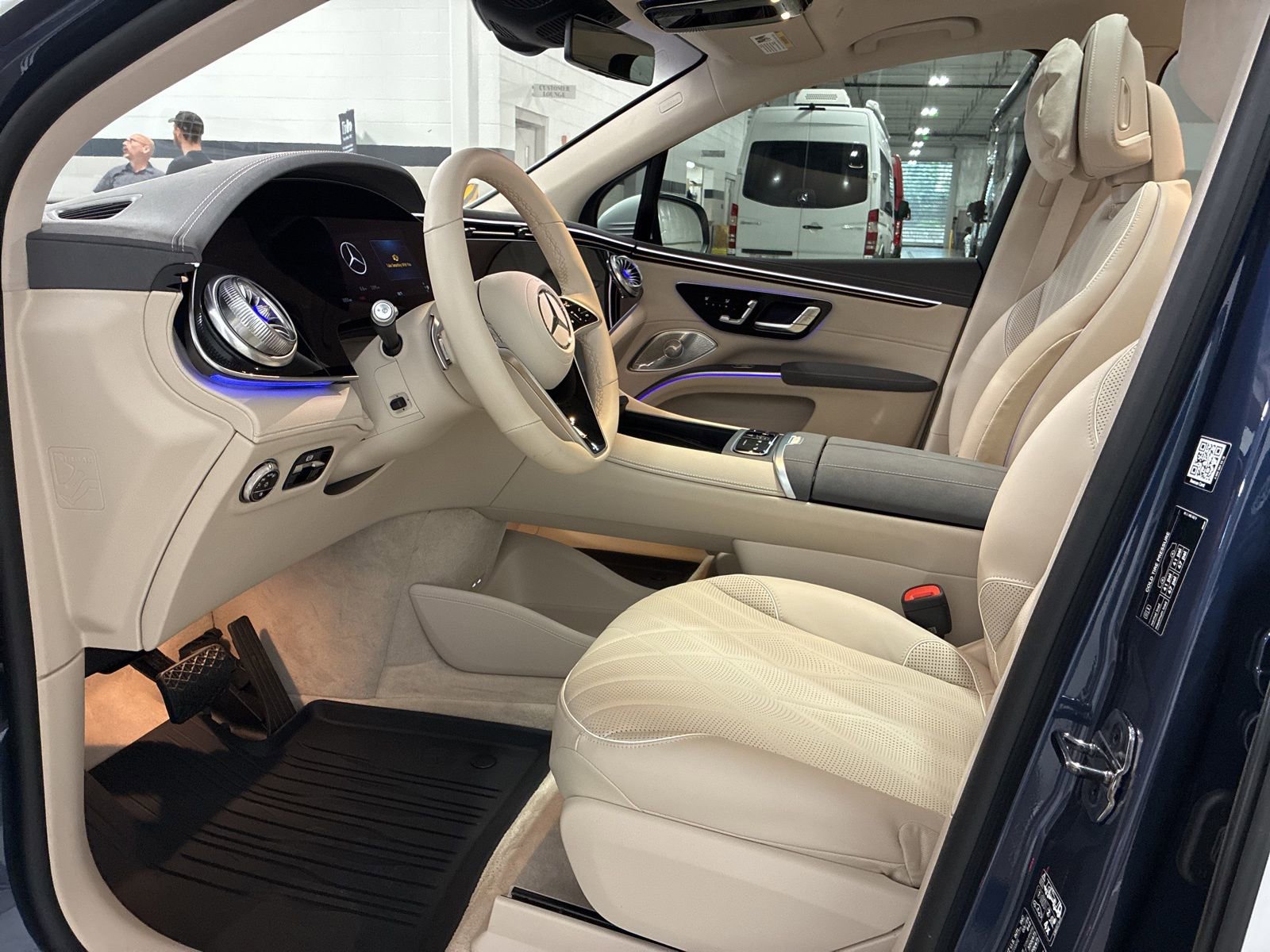 Used 2025 Mercedes-Benz EQS 450+ 4MATIC SUV image 12