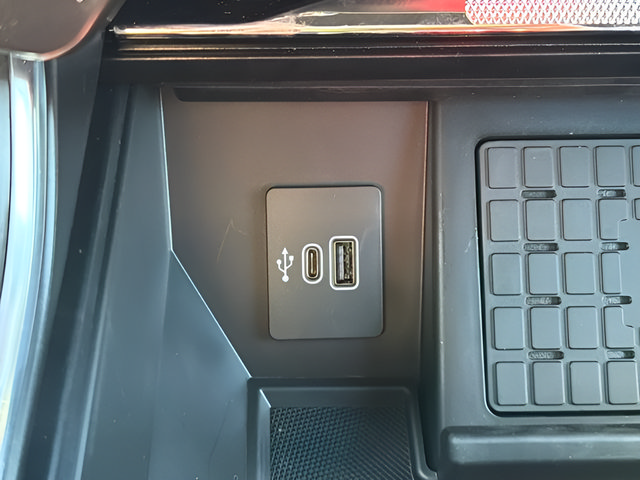 New 2025 Ford F150 Raptor AWD/4WD image 16
