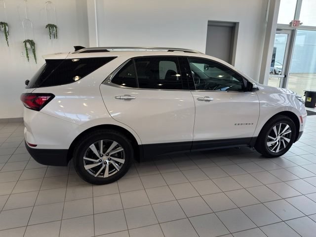 Used 2022 Chevrolet Equinox Premier AWD/4WD image 39