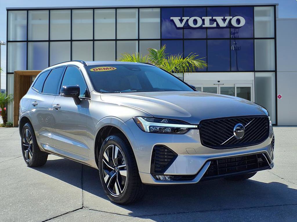 New 2026 Volvo XC60 B5 Core w/ Protection Package Premier