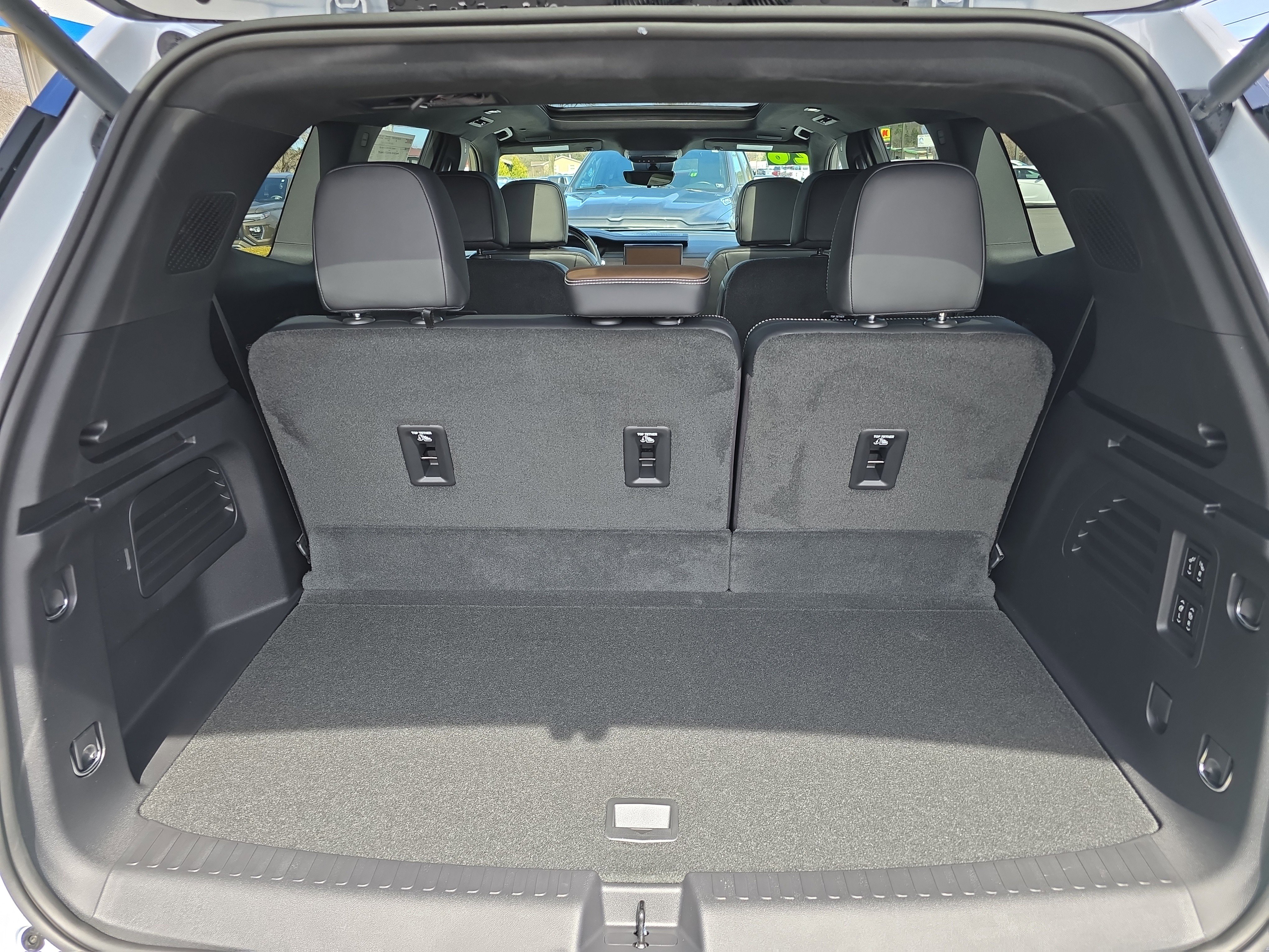 New 2026 GMC Acadia Denali Ultimate w/ LPO, Floor Liner Package AWD/4WD video 5