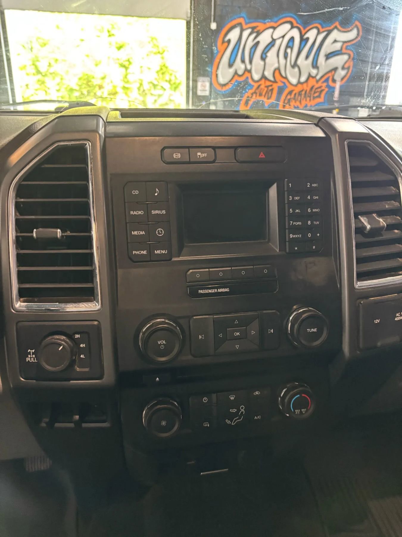 Used 2017 Ford F250 XLT w/ XLT Value Package image 39