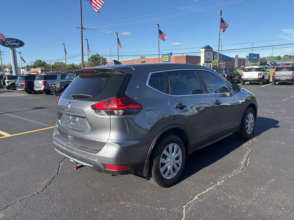 Used 2017 Nissan Rogue S FWD image 5