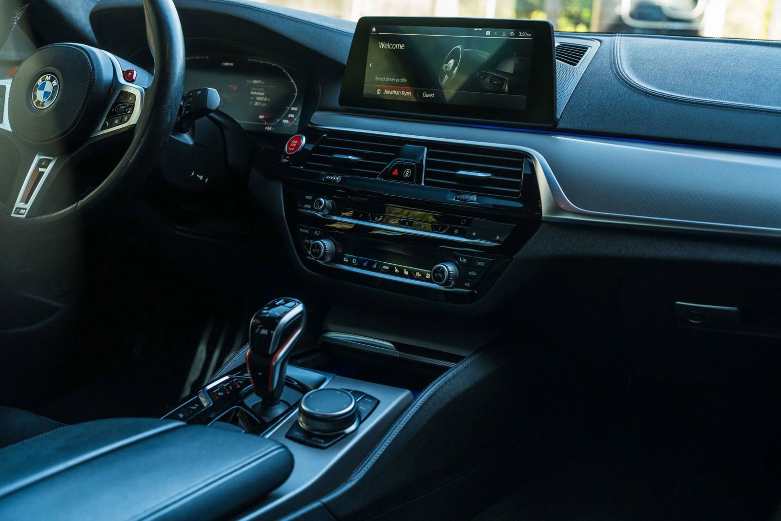 Used 2020 BMW M5 w/ Executive Package image 39