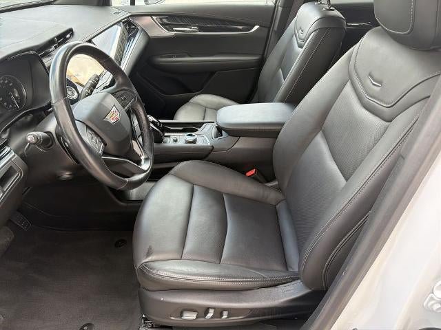 Certified 2024 Cadillac XT6 Premium Luxury FWD image 10
