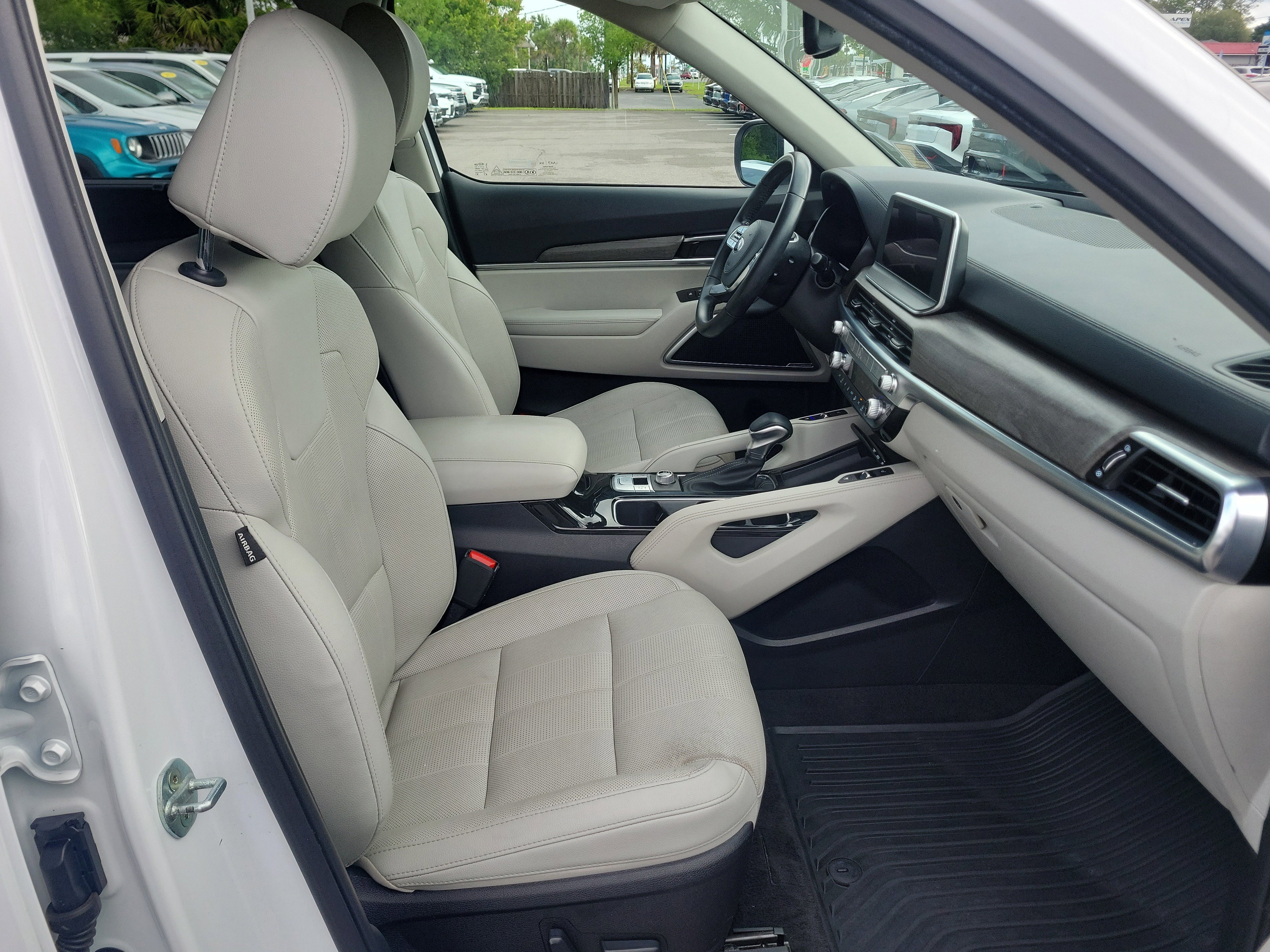 Used 2021 Kia Telluride EX w/ EX Premium Package FWD image 7