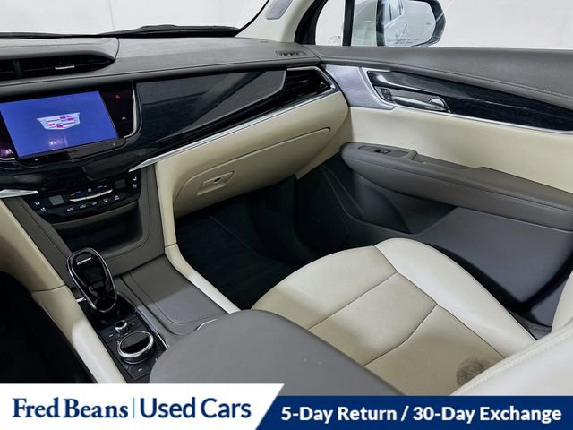 Used 2024 Cadillac XT6 Premium Luxury w/ Technology Package image 27