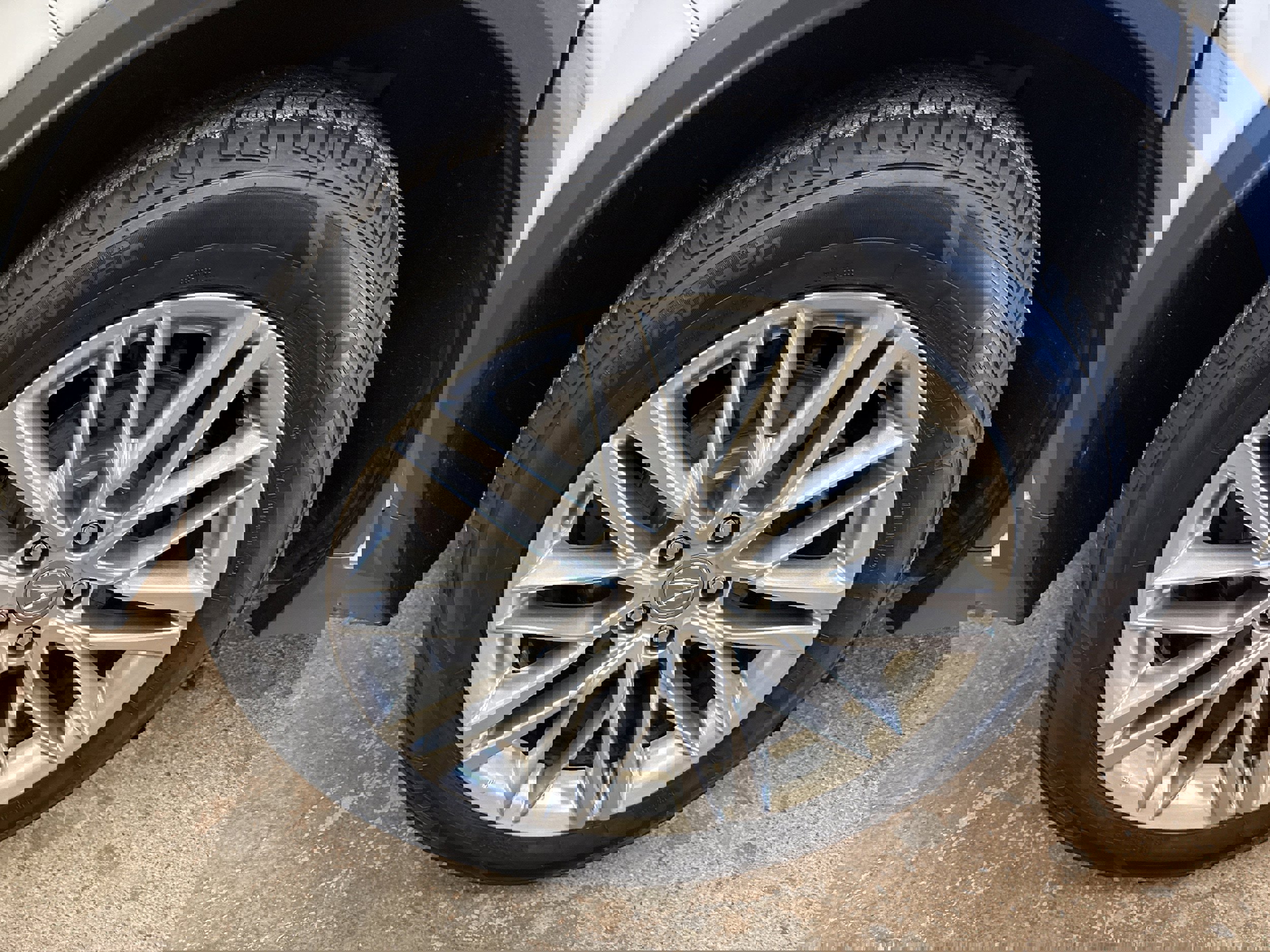 Used 2023 Acura MDX SH-AWD w/ Advance Package image 22