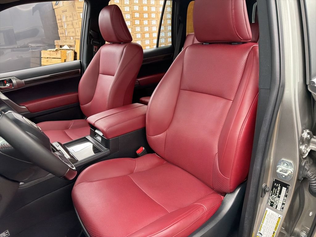 Used 2022 Lexus GX 460 Luxury w/ Off Road Package AWD/4WD image 25