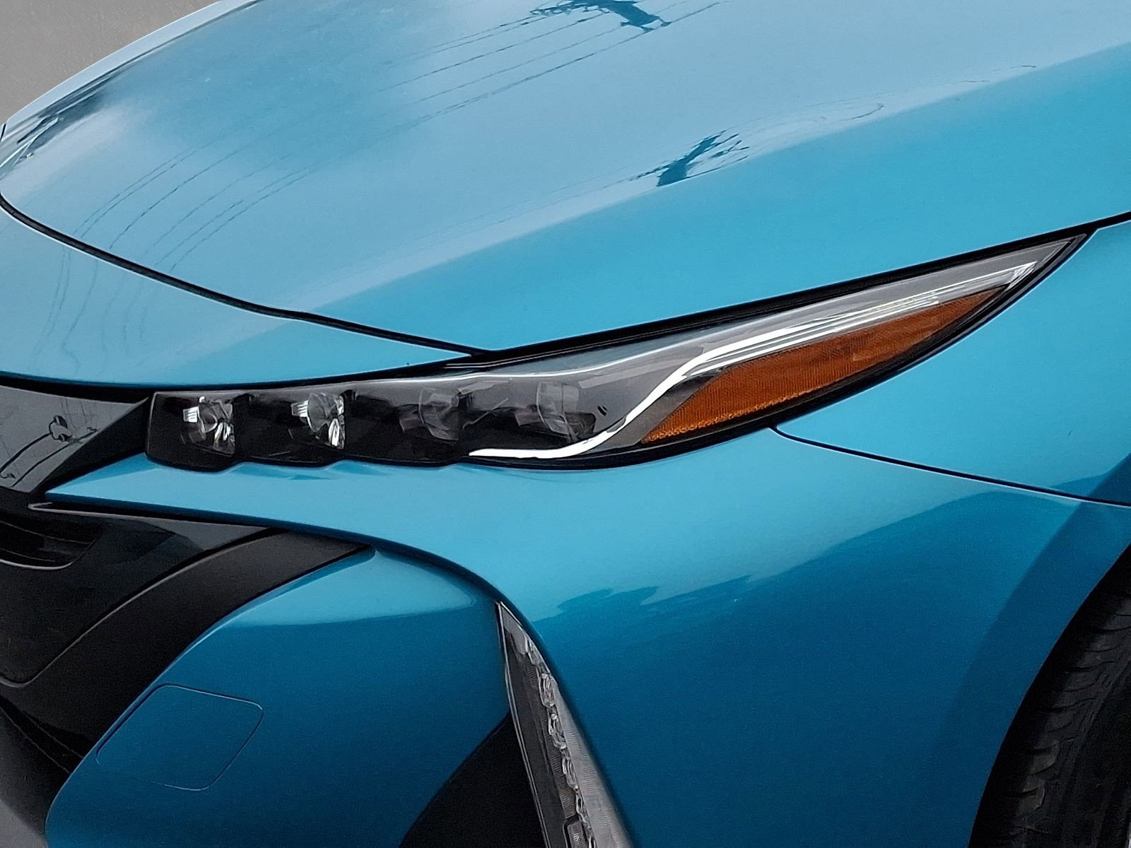 Used 2017 Toyota Prius Prime Plus image 9