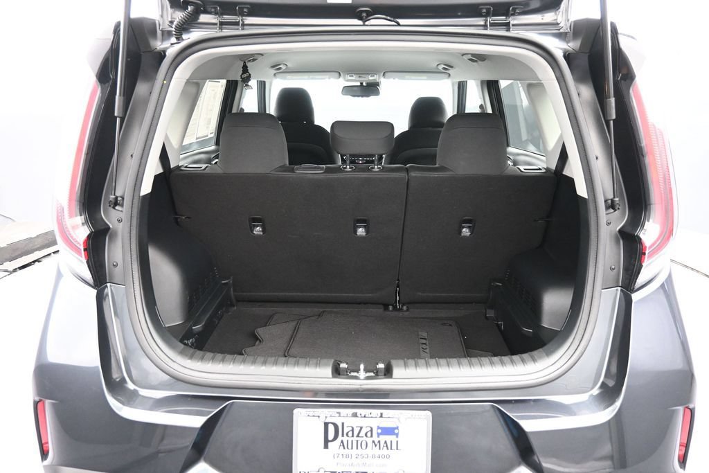 Certified 2025 Kia Soul S FWD image 21