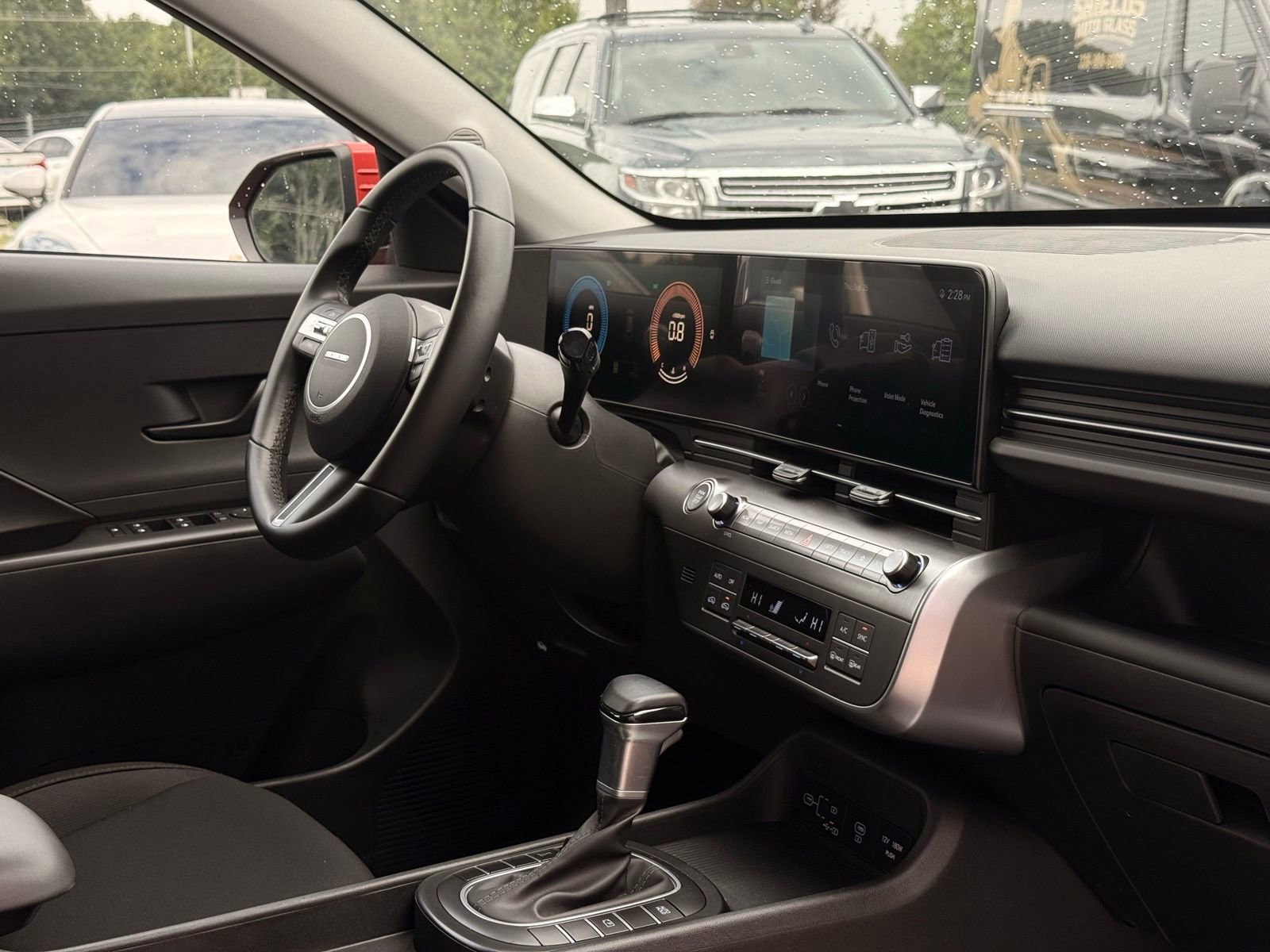 Used 2025 Hyundai Kona SEL image 23