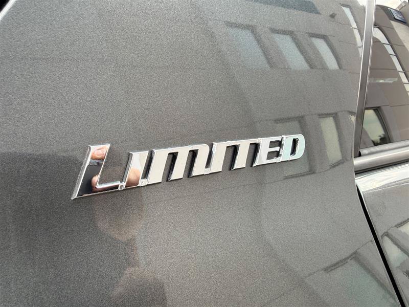 Used 2013 Toyota 4Runner Limited AWD/4WD image 24
