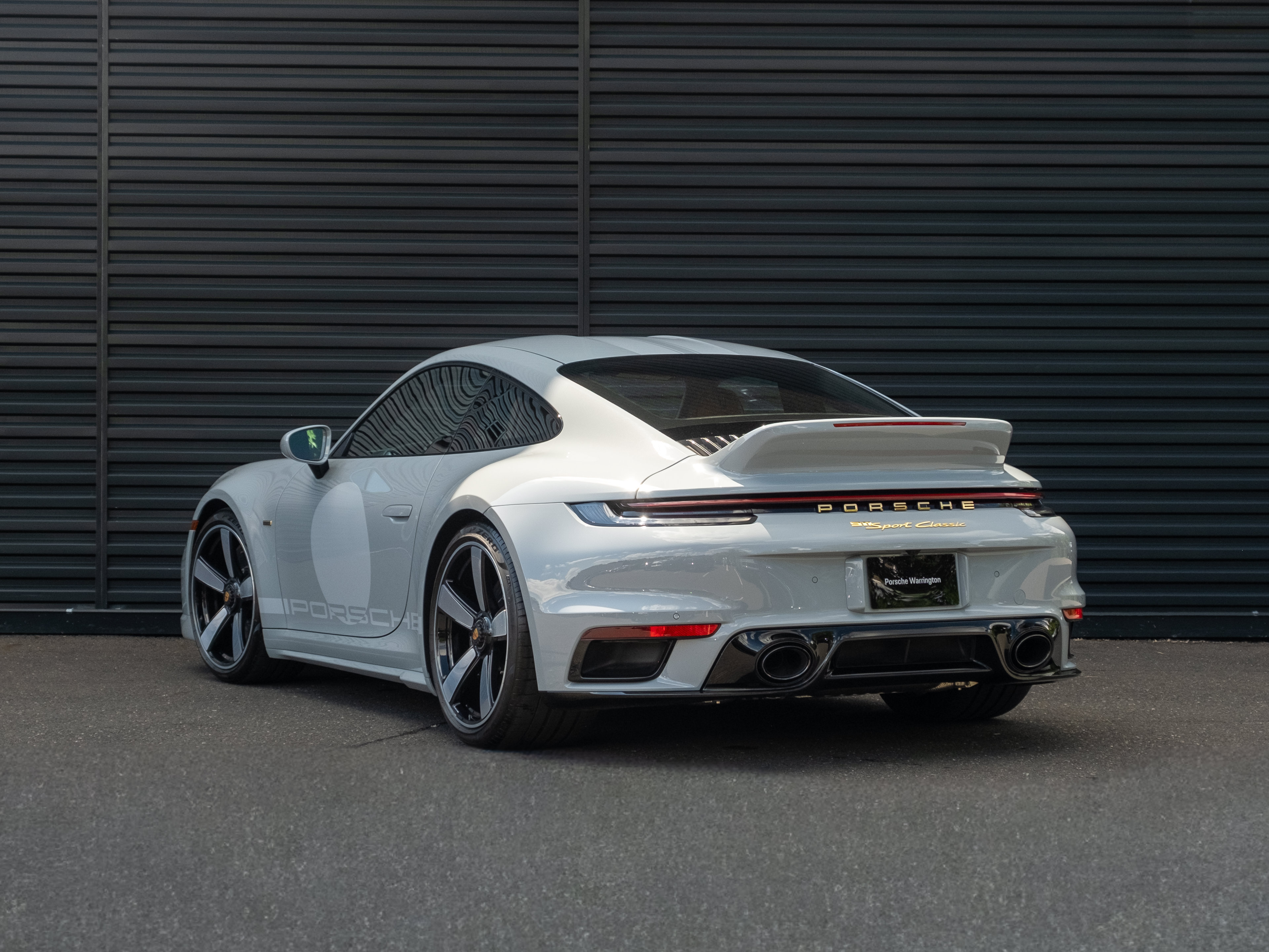 Used 2023 Porsche 911 Sport Classic RWD image 3