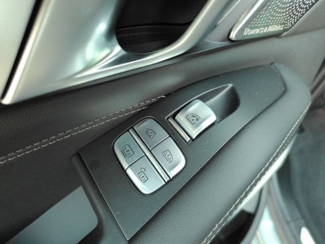 Used 2023 BMW X7 xDrive40i w/ M Sport Package AWD/4WD image 48