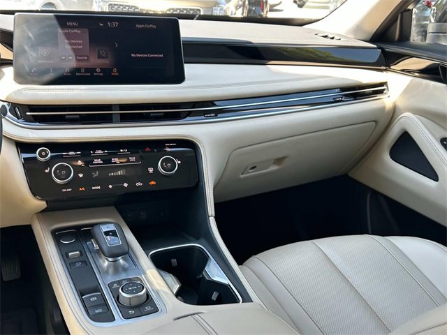 Used 2025 INFINITI QX60 Pure image 26