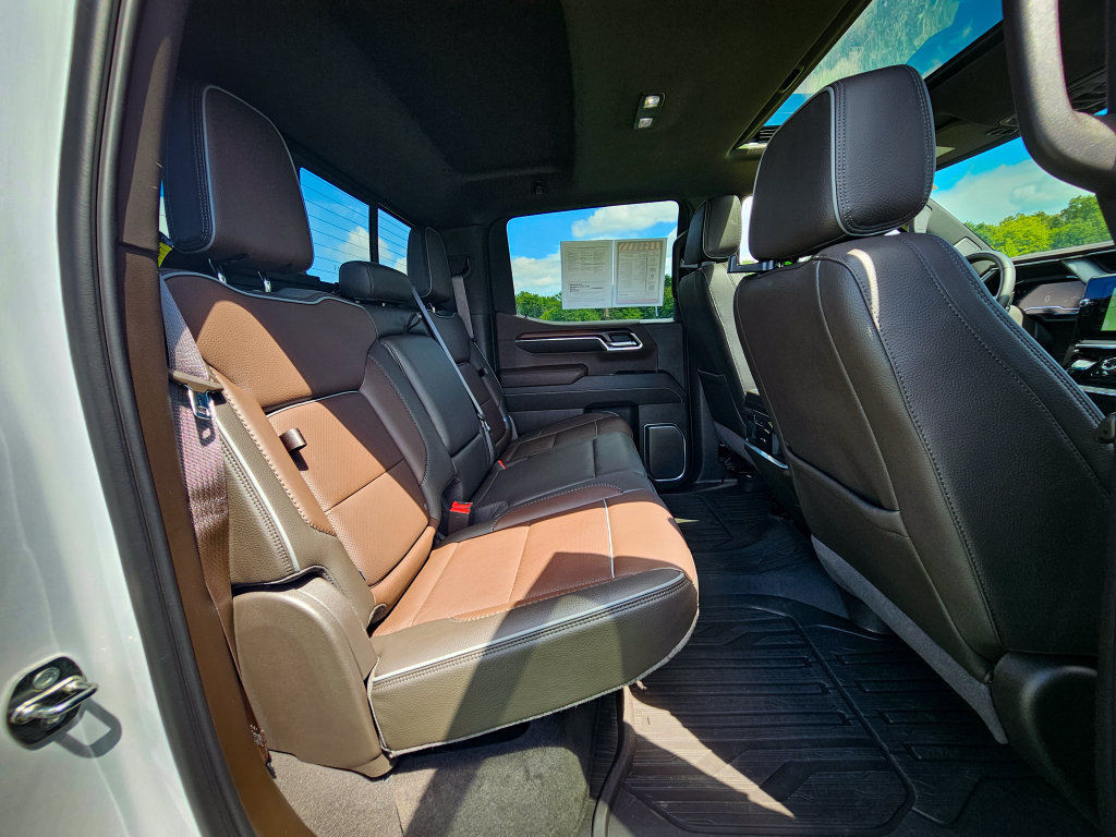 Used 2024 GMC Sierra 1500 Denali w/ Denali Reserve Package AWD/4WD image 44