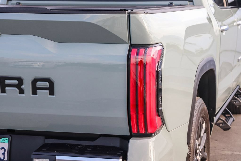 Used 2022 Toyota Tundra Limited w/ TRD Off-Road Package AWD/4WD image 10