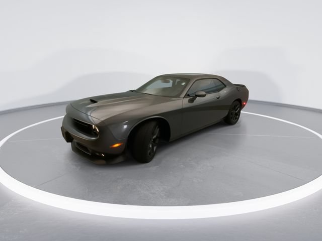 Used 2019 Dodge Challenger R/T w/ Blacktop Package RWD image 2