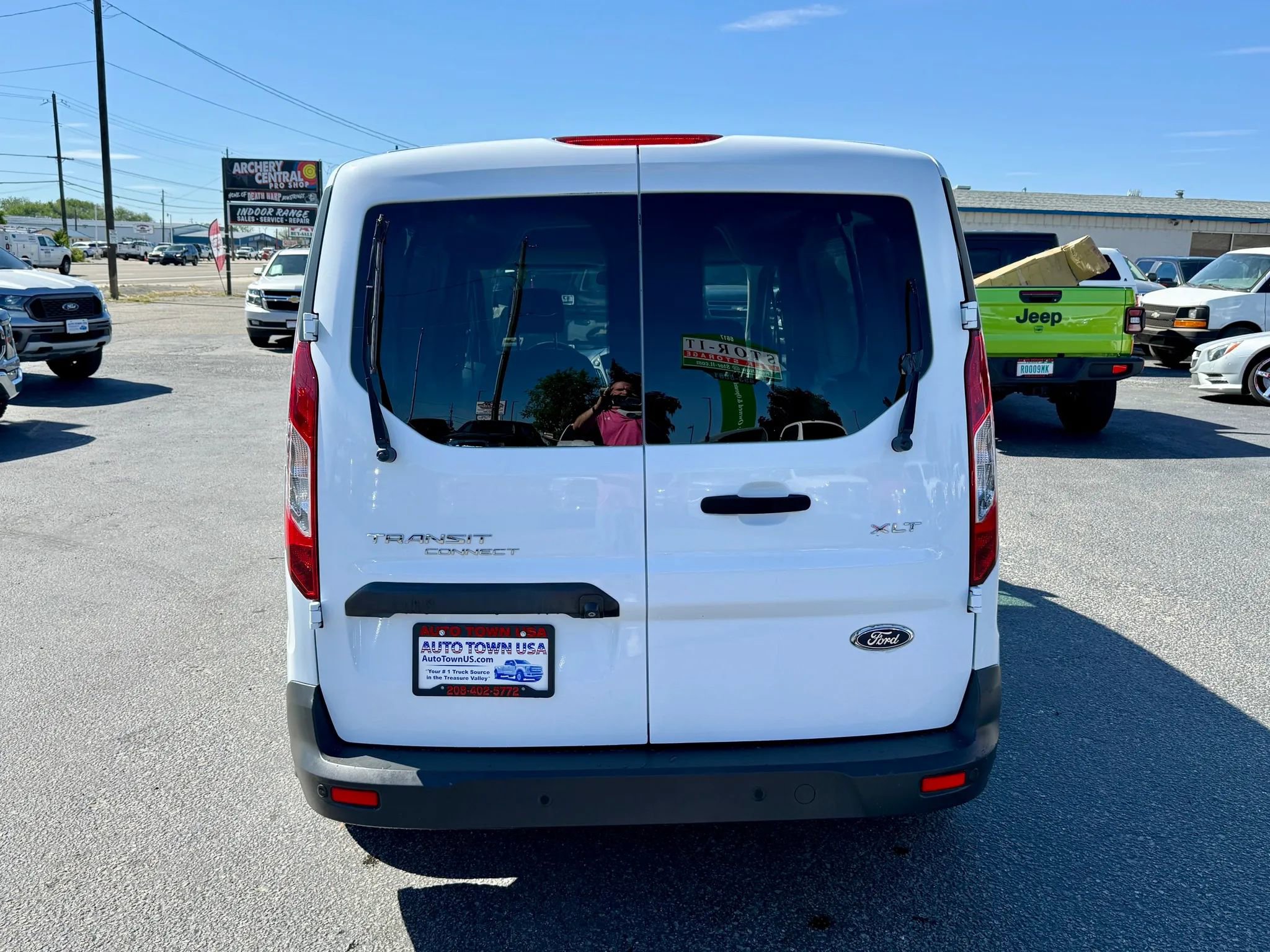 Used 2015 Ford Transit Connect XLT FWD image 4