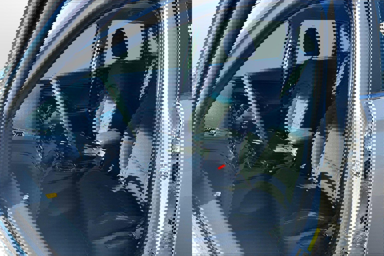 Used 2018 Hyundai Elantra GT image 16