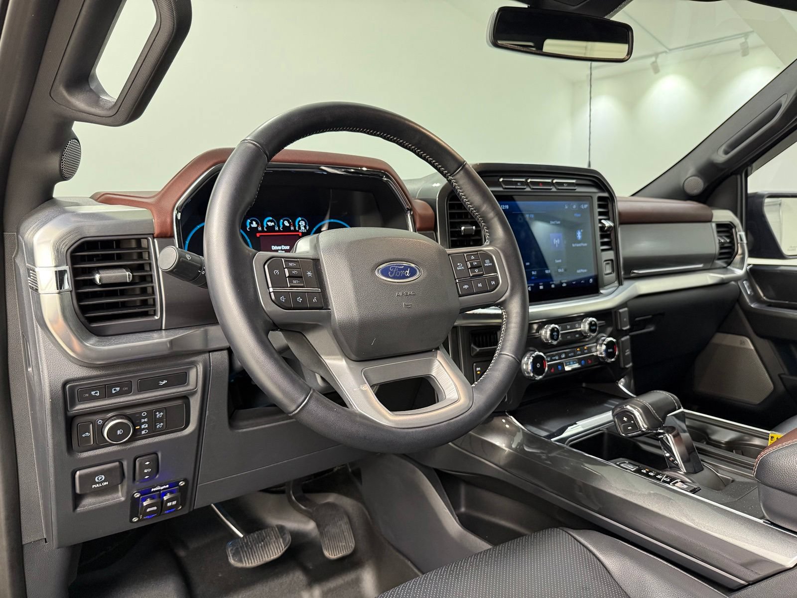 Used 2022 Ford F150 Lariat AWD/4WD image 23