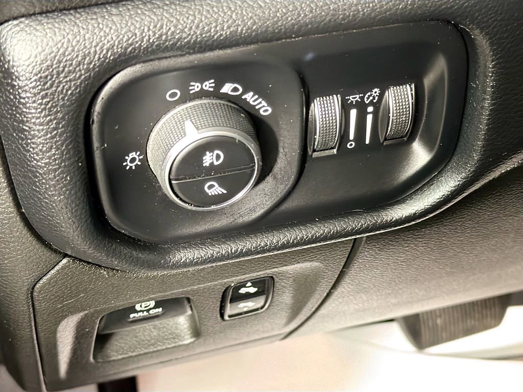 Used 2019 RAM 1500 Big Horn image 10