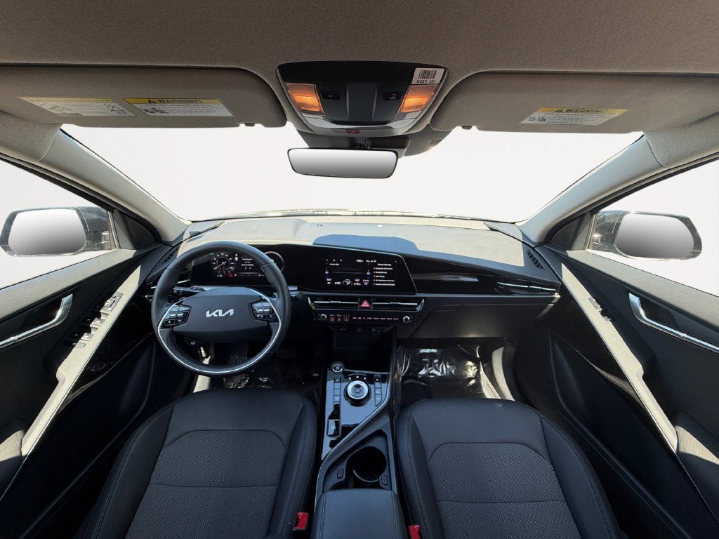 Used 2025 Kia Niro Wind FWD image 12