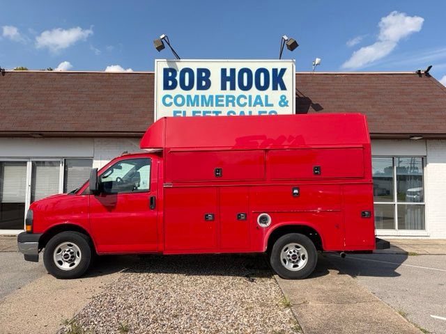 Used 2021 GMC Savana 3500 w/ Power Convenience Package RWD image 26
