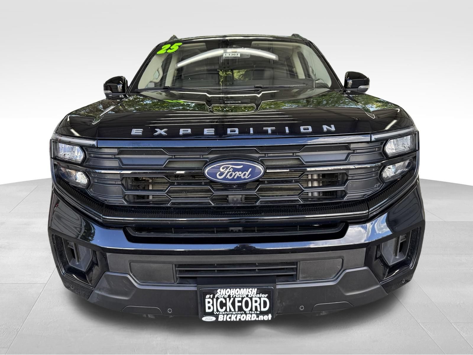 Used 2025 Ford Expedition Max Active AWD/4WD image 2