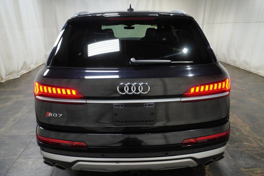 Used 2021 Audi SQ7 Premium Plus w/ Executive Package AWD/4WD image 4