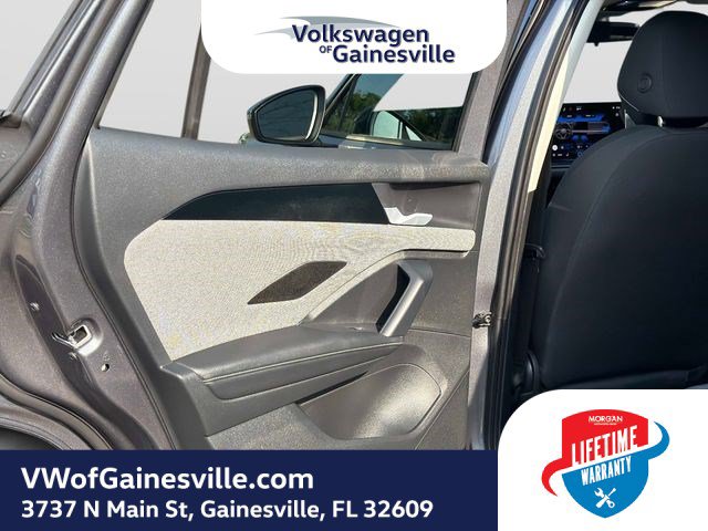 Used 2025 Volkswagen Tiguan S FWD image 12