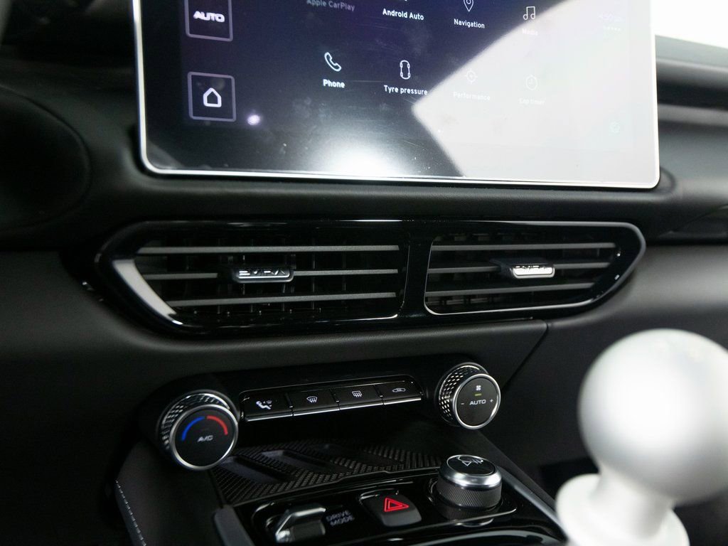 Used 2025 Lotus Emira image 20