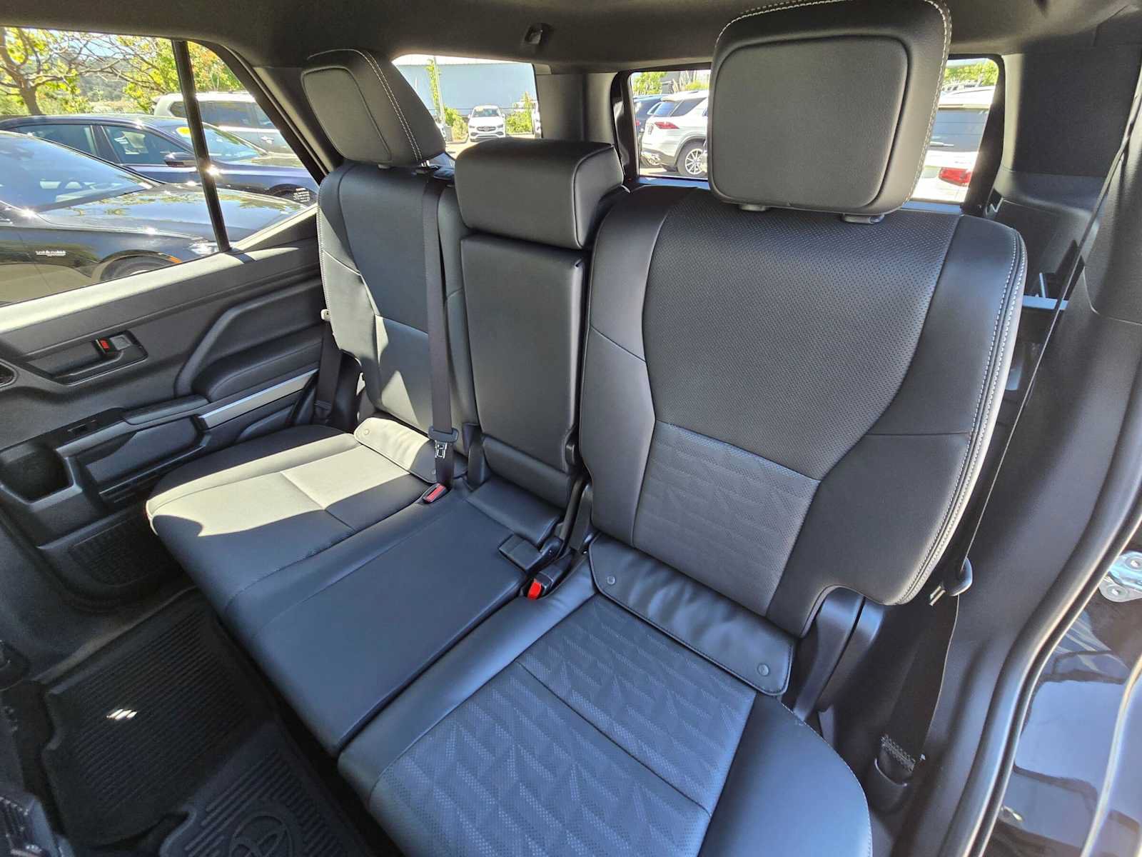 Used 2026 Toyota 4Runner TRD Off-Road Premium AWD/4WD image 17