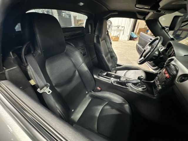 Used 2012 MAZDA MX-5 Miata Grand Touring w/ Premium Pkg RWD image 32