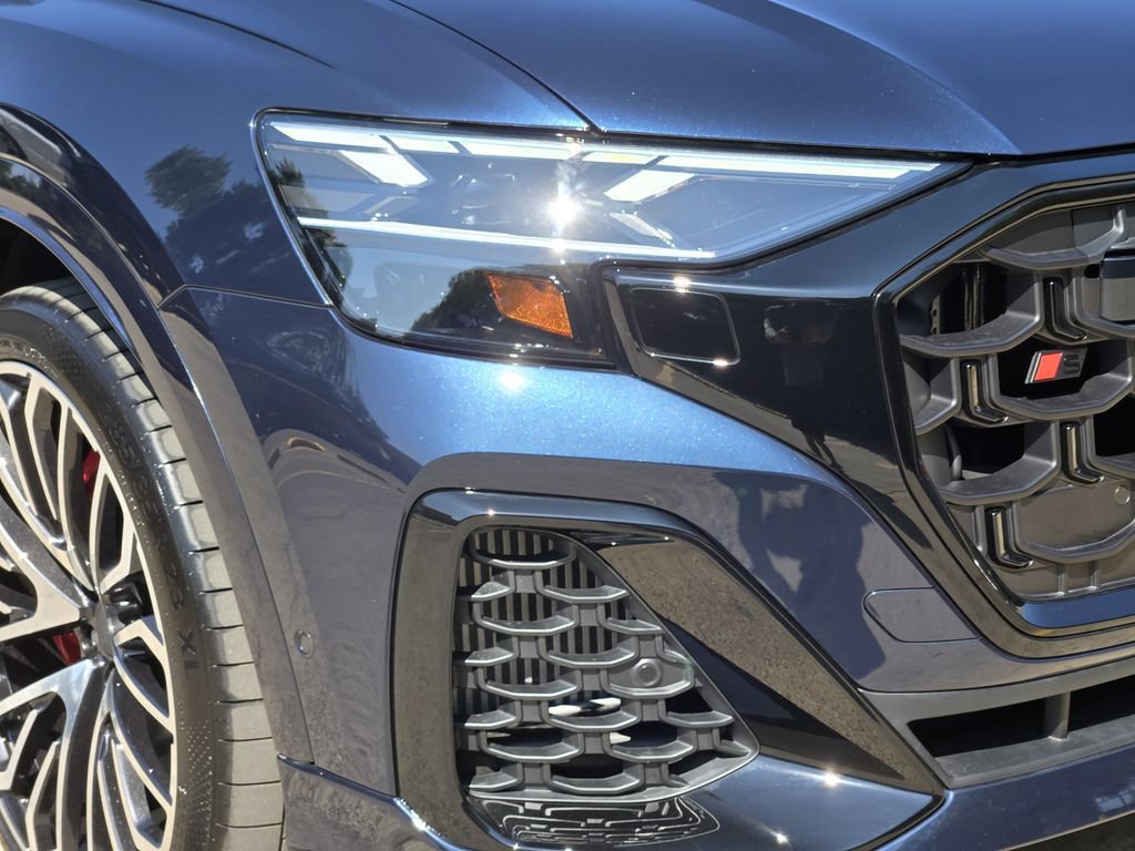 New 2026 Audi SQ8 Premium Plus AWD/4WD image 12