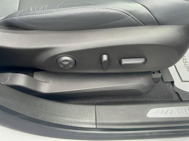 Used 2019 Buick Envision Essence AWD/4WD image 11
